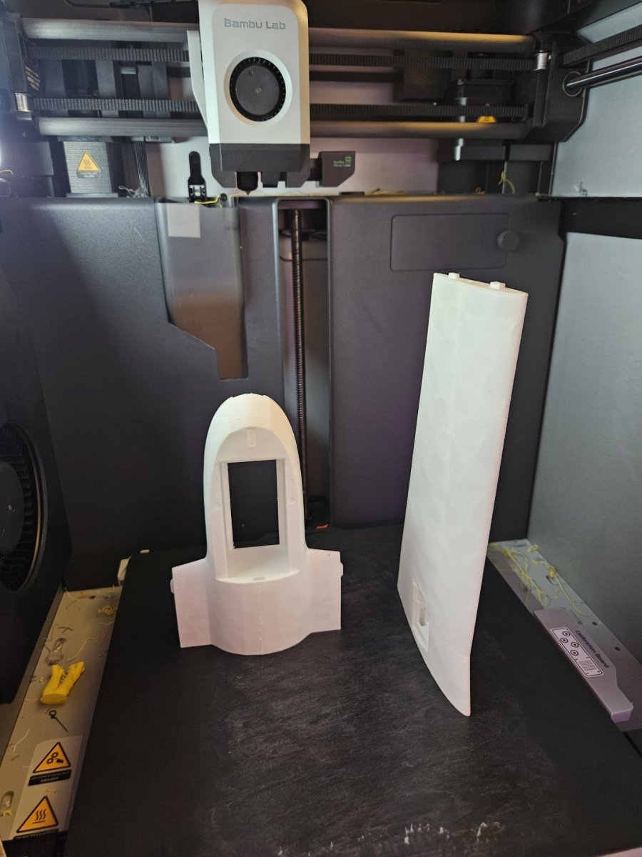 Lightweight WUDFLY aircraft parts after printing and before assembly