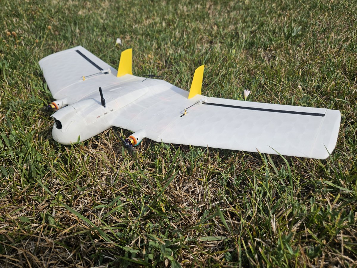 WUDFLY SPECTRE compact twin-motor FPV aircraft