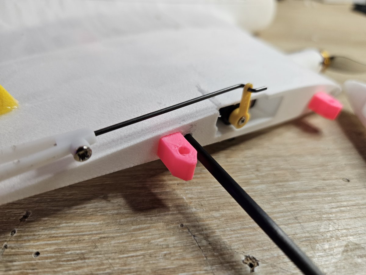 SPECTRE removable wing WingLoc tabs and carbon rod